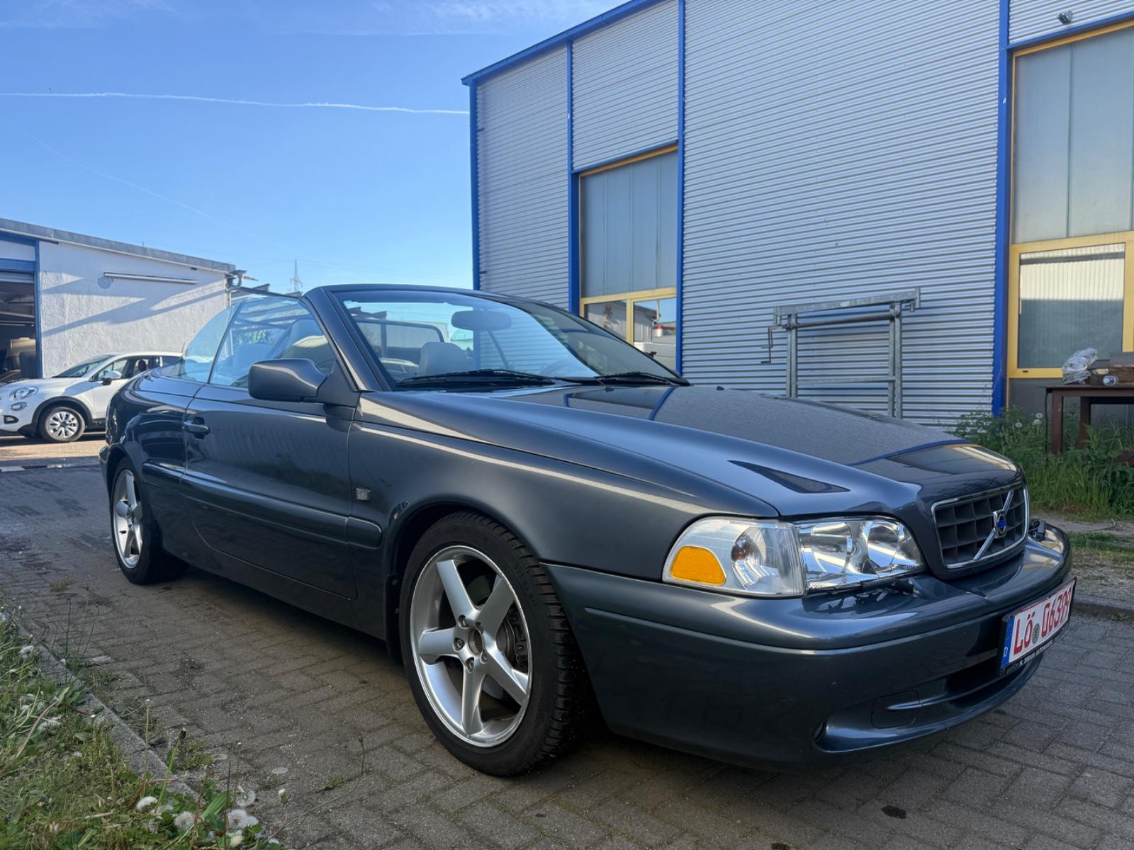 Volvo C70 2.4T Cabriolet Automatik Leder Klima TÜV