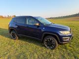 Jeep Compass 1.3 T-GDI I4 4xe Trailhawk 4WD Auto ... - Jeep Compass Trailhawk mit Hybrid-Antrieb (Benzin/Elektro)