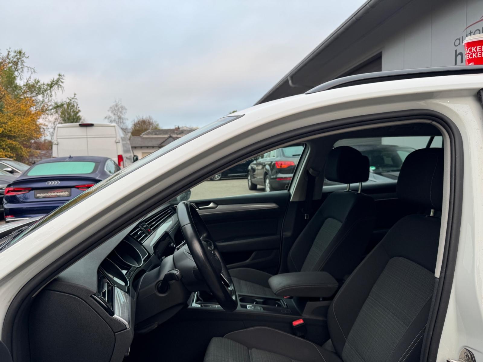 Volkswagen Passat Variant Business 2.0 TDI,Ahk,ACC,Massage