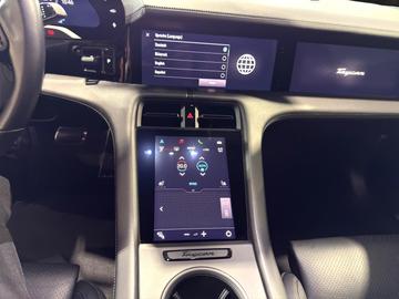 صورة مصغرة 15 لـ 2020 Porsche TAYCAN