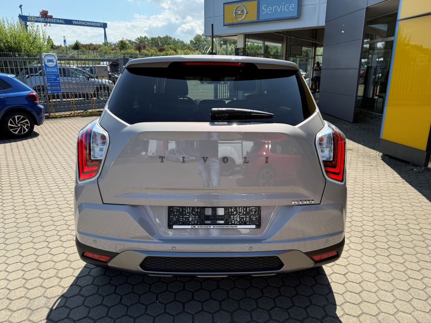 Fahrzeugabbildung KGM Tivoli Nomad 6/AT 2WD Sitzheizung+Rückfahrkamera