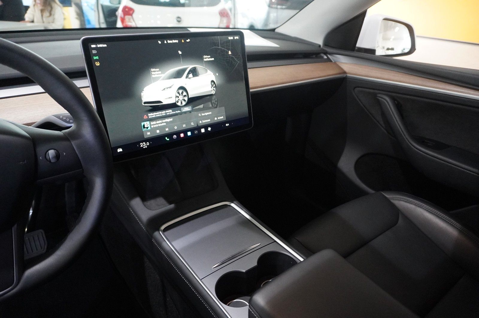 Fahrzeugabbildung Tesla Model Y LONGRANGE DUAL-MOTOR NAVI/KAMERA/DAB/AMD