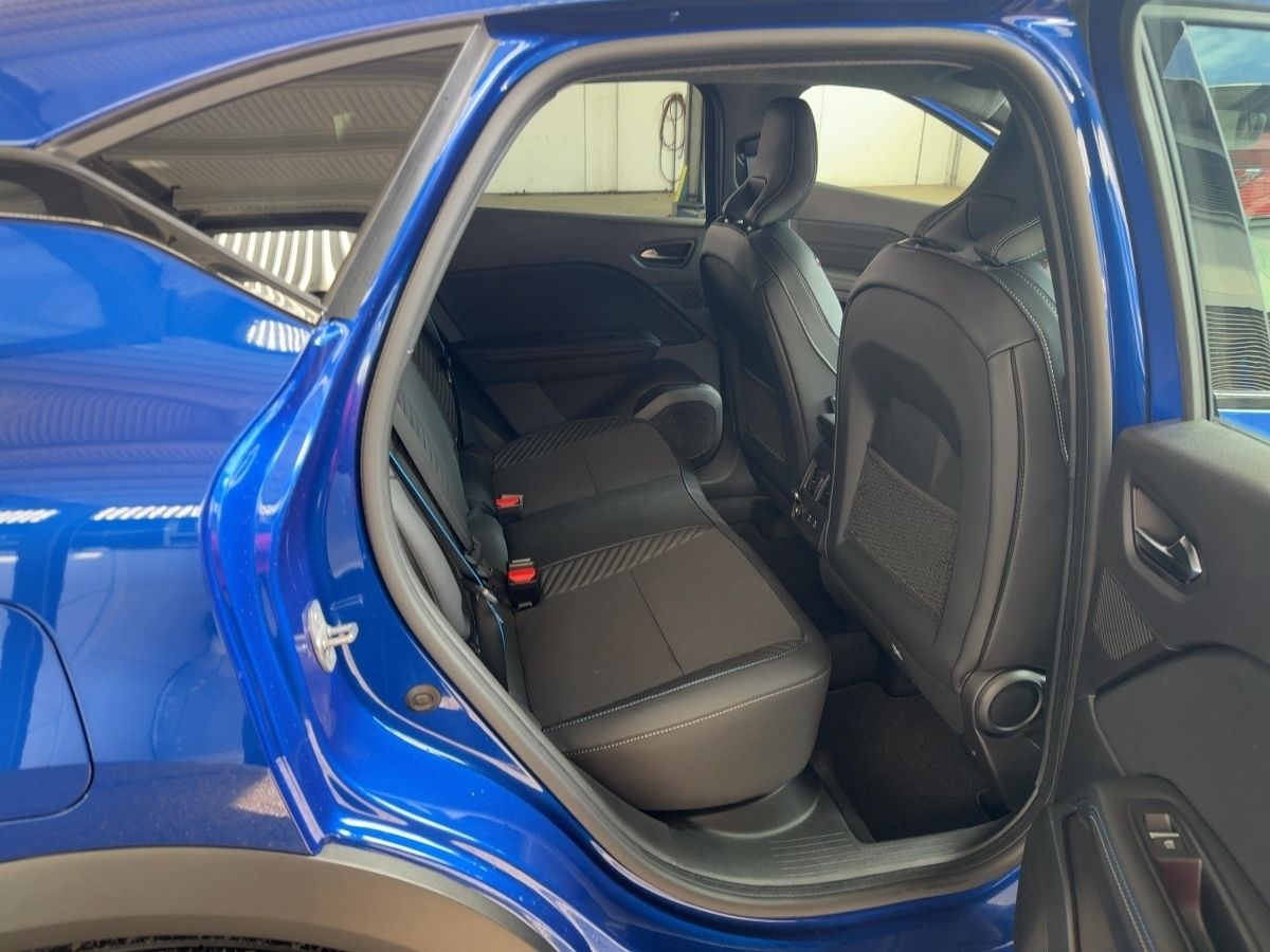 Fahrzeugabbildung Renault Captur Esprit Alpine Mild Hybrid 160 EDC