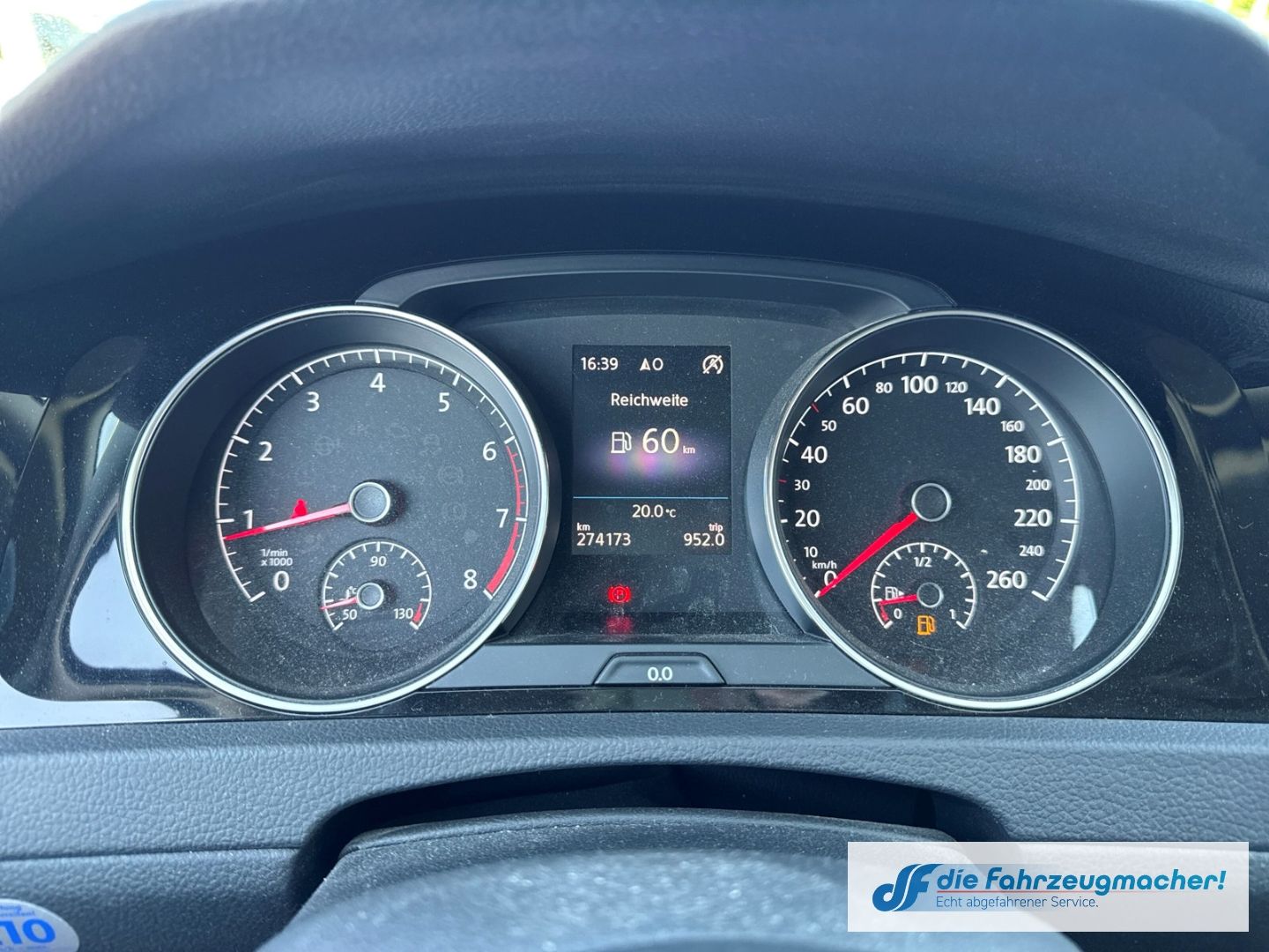 Fahrzeugabbildung Volkswagen Golf VII Allstar BMT Navi Bi-Xenon *EXPORT