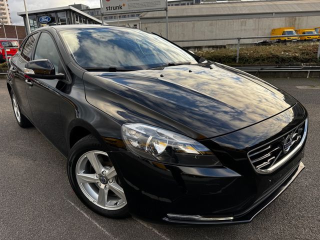 Volvo V40 D2 Geartronic Kinetic