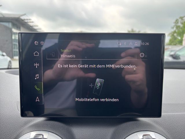 Q2 35 TFSI S line Matrix Kamera ACC CarPlay Sitz