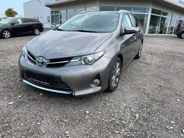 Toyota Auris Touring Sports Hybrid Executive