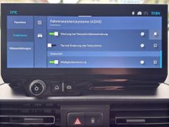 Fahrzeugabbildung Citroën Berlingo XL BlueHDi 130 EAT8 MAX 7 Sitzer & Navi