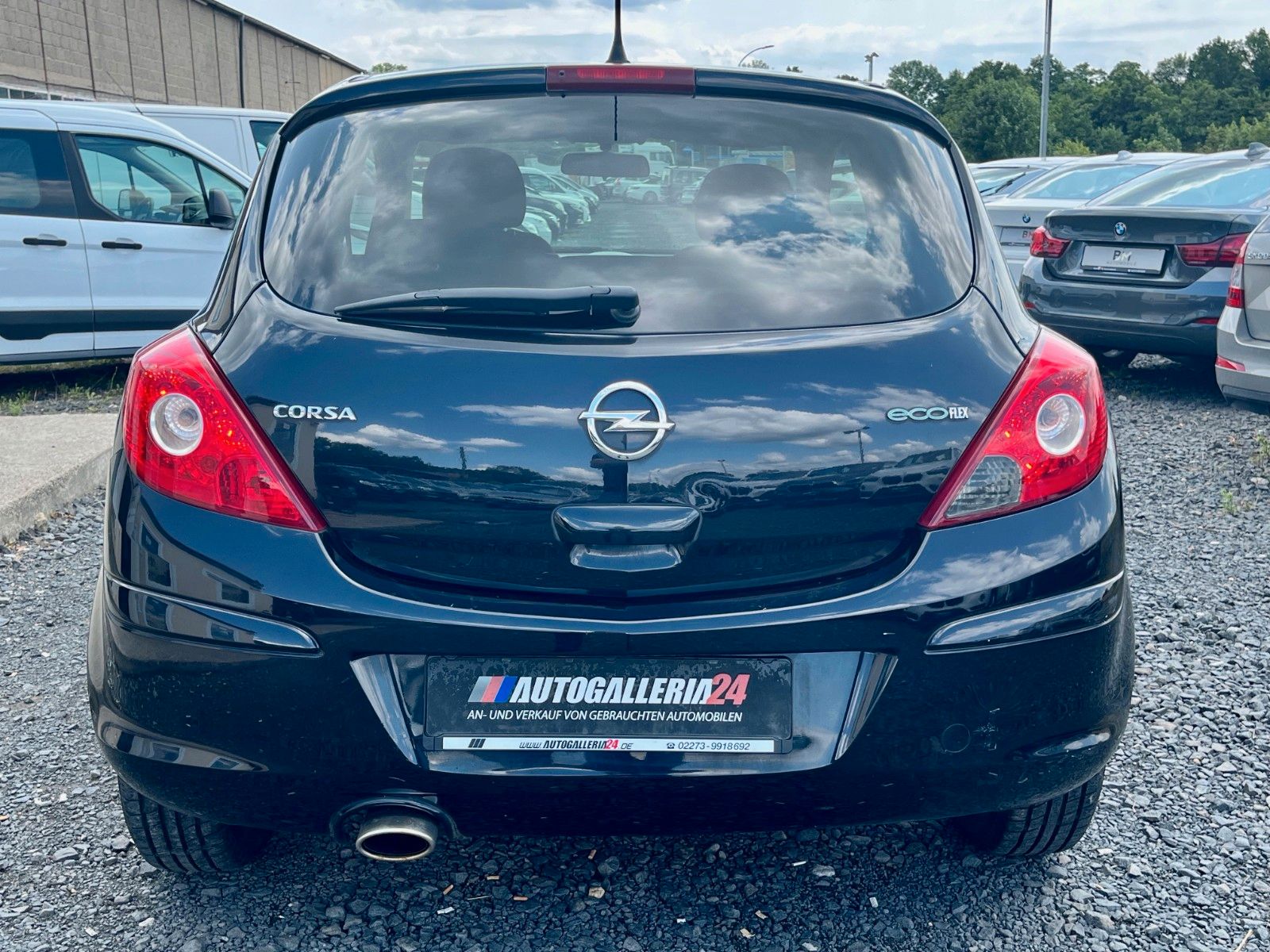 Fahrzeugabbildung Opel Corsa D Satellite 1.2 Klima 2.HAND TÜV 05/2026