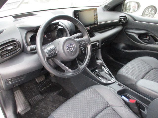 Fahrzeugabbildung Toyota Yaris Hybrid Style