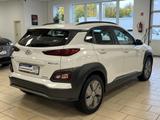 Hyundai Kona Trend Elektro 2WD*CarPlay*Navi*R-Cam*SOH100 - Hyundai KONA in Bonn