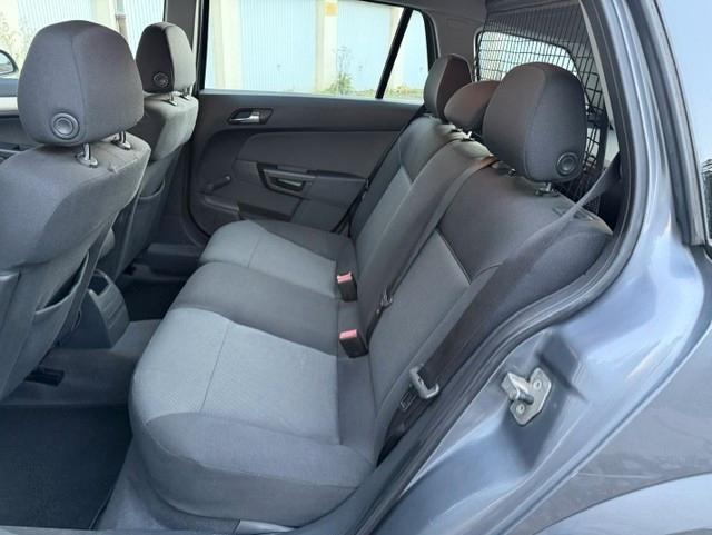 Opel Astra 2007 — photo 10