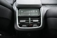 Fahrzeugabbildung Volvo XC90 R Design T8 AWD*LUFT*B&W*PANO*HUD*