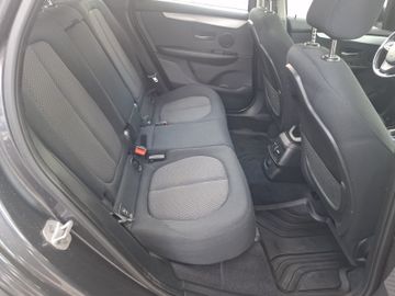 BMW 216 - 11