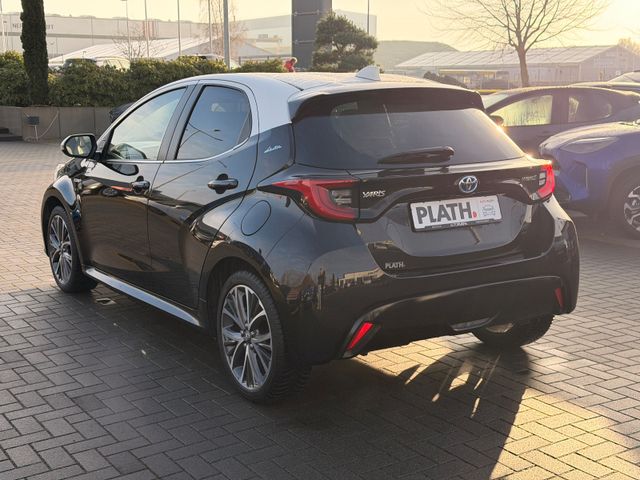 Toyota Yaris Hybrid Style Selection