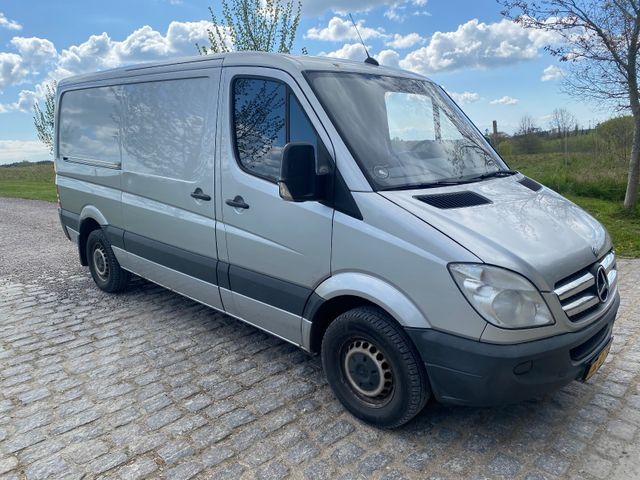 Mercedes Sprinter 215 CDI