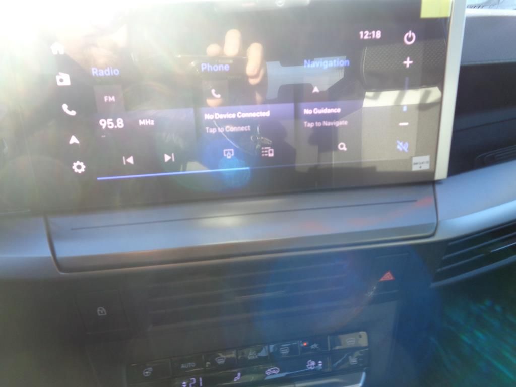 Autohaus Zimpel - Opel Frontera GS Hybrid 1.2 Kamera+Klimaautomatik+Car - Bild 12 Autohaus Zimpel - Opel Frontera GS Hybrid 1.2 Kamera+Klimaautomatik+Car - Bild 12