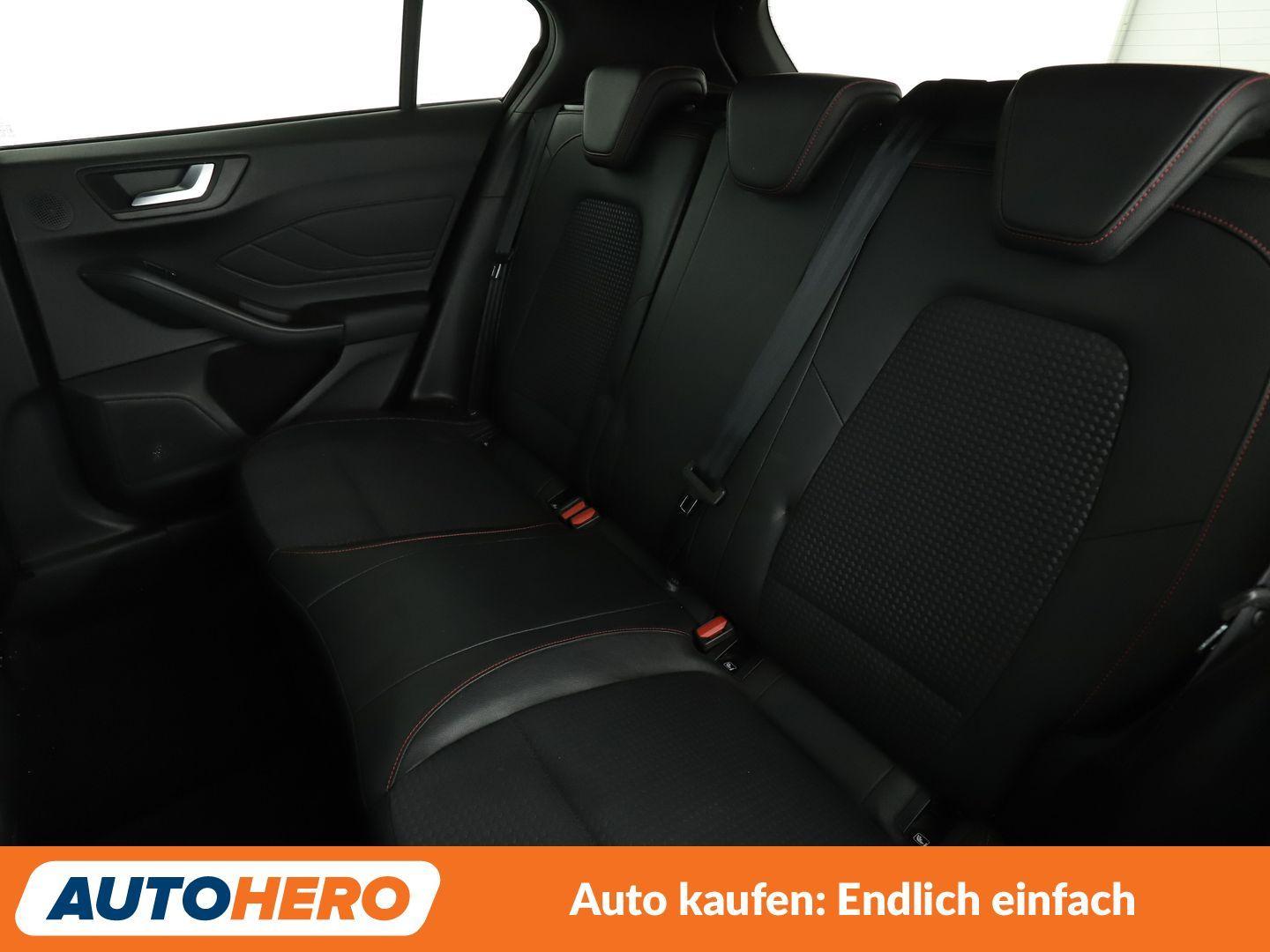 Ford Focus 1.0 EcoBoost ST-Line*NAVI*LED*TEMPO*CAM*