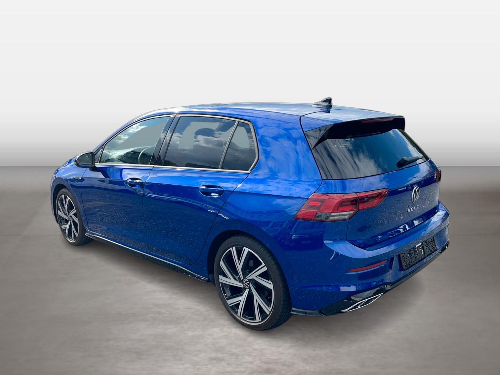 Volkswagen Golf VIII R-Line 2.0 TSI+DSG+LEDPlus+NAVI+AHK+PA
