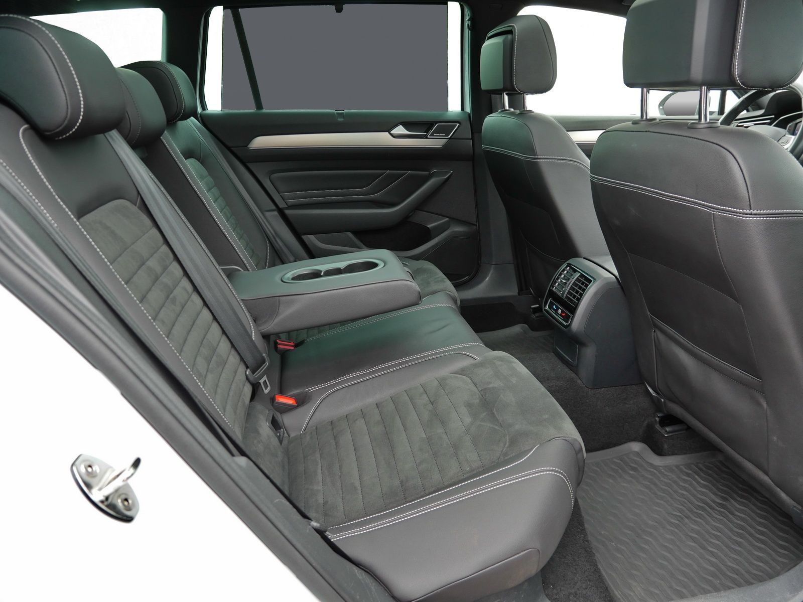 Volkswagen Passat Variant - Bild 16