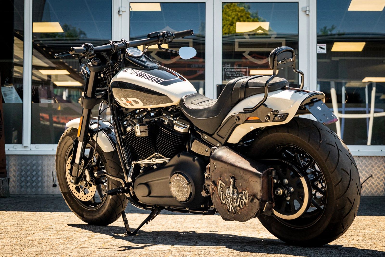 Fahrzeugabbildung Harley-Davidson FXFBS FAT BOB 114 CUI SOFTAIL - JEKILL&HYDE -