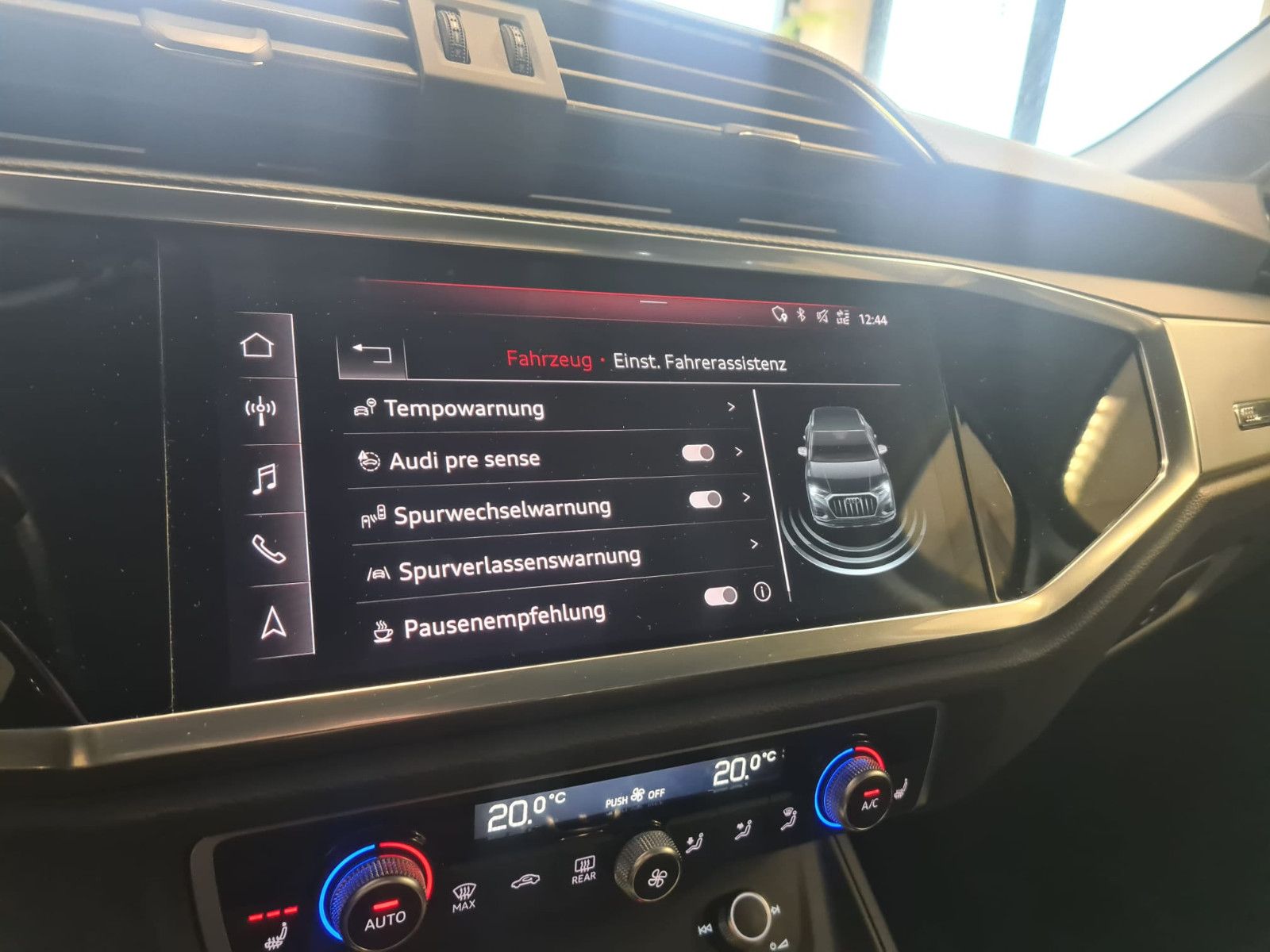 Fahrzeugabbildung Audi Q3 35 TFSI advanced / LED / AHK / KAMERA