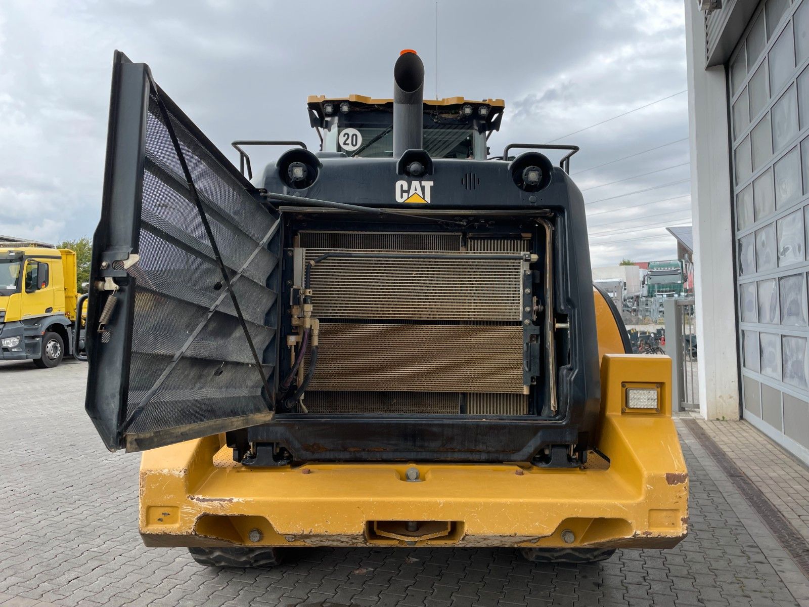 Fahrzeugabbildung CAT 962M / 8.035h / Schaufel