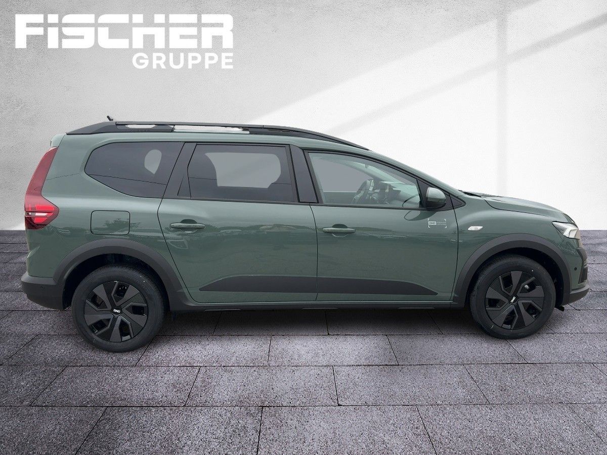 Fahrzeugabbildung Dacia Jogger Expression TCe 110 7-Sitzer SHZ Kamera