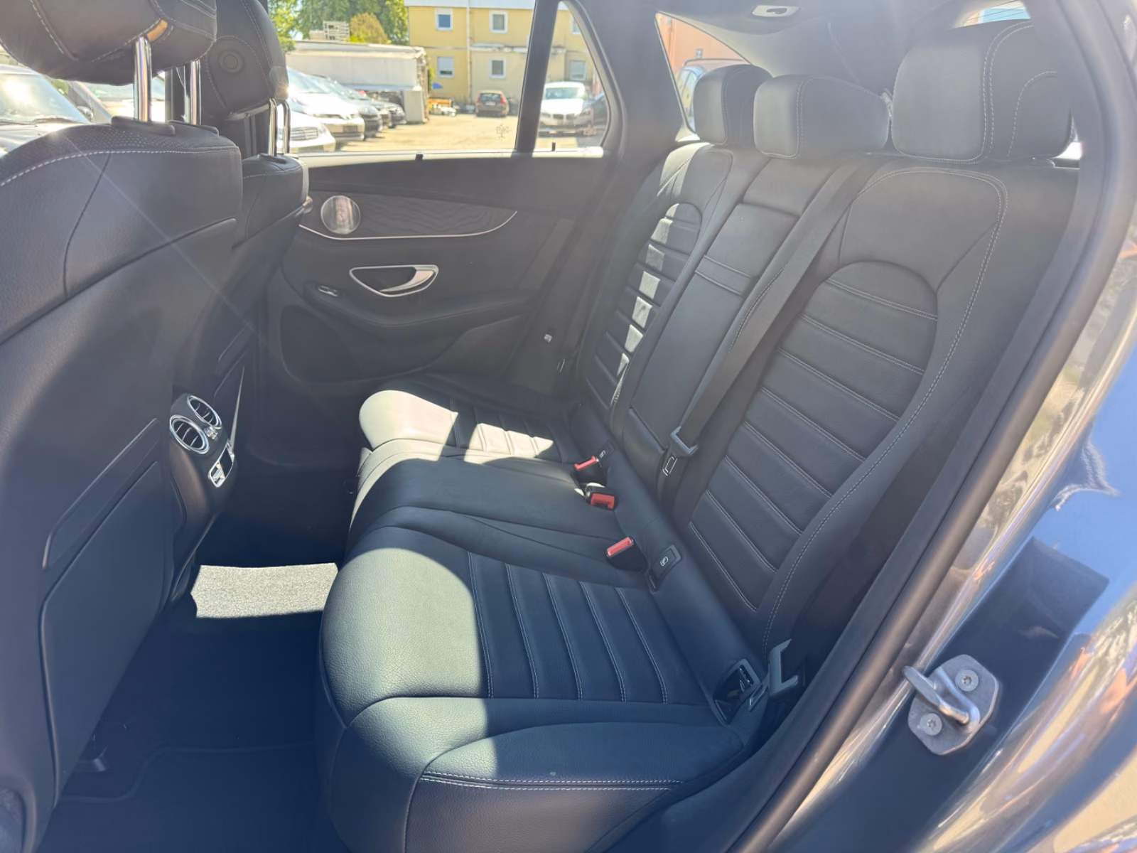 MERCEDES-BENZ GLC 350 D EXCLUSIVE / 9G / 4M / AIRM / LED / BURMEISTER / 360 /258 CH - HAYON ÉLECTRIQUE - TOIT OUVRANT - TOIT PANORAMIQUE