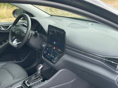 Fahrzeugabbildung Hyundai IONIQ 1.6 GDI Premium Hybrid *Totwinkel*ACC*LED*