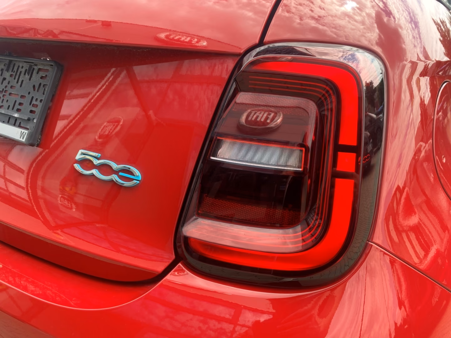 Fiat 500e e Red *Apple Car Play *Tempomat