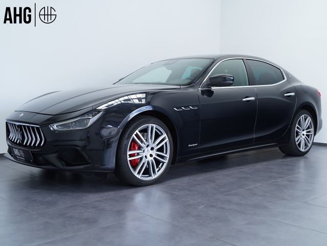 Fahrzeugabbildung Maserati Ghibli 3.0 V6 GranSport LED/SOFT-CLOSE/SKYHOOK