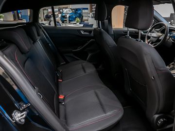Ford Focus Turnier 1.0 ST-Line X Autom. Kamera B&O