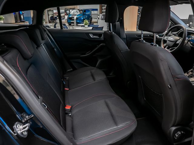 Ford Focus Turnier 1.0 ST-Line X Autom. Kamera B&O