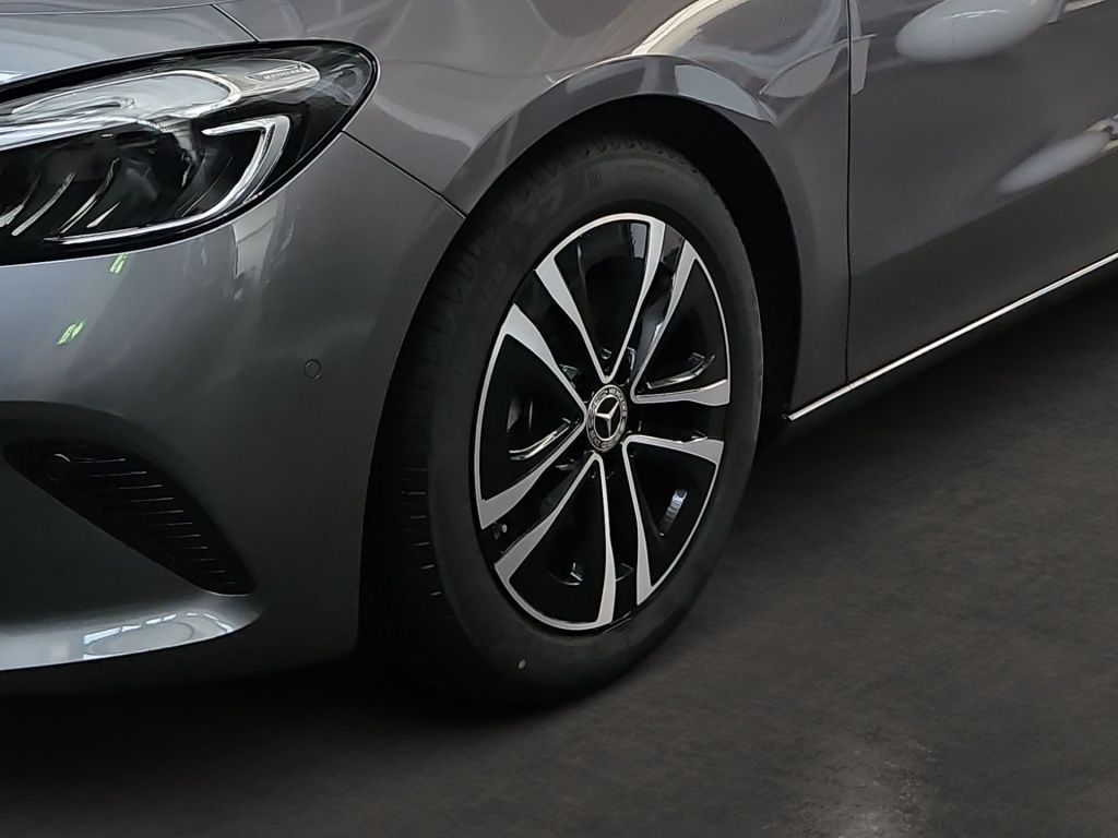 Fahrzeugabbildung Mercedes-Benz B 180 Progressive Navi Totwi. LED SHZ SpurH RDK