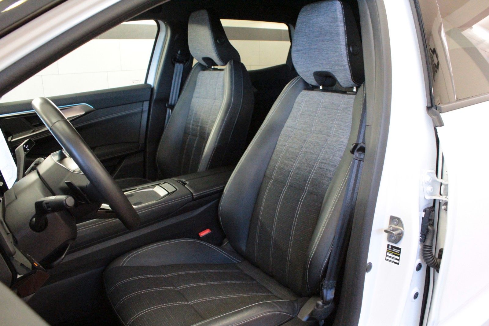 Fahrzeugabbildung Renault Austral Mild Hybrid 160 Techno Automatik*15123*