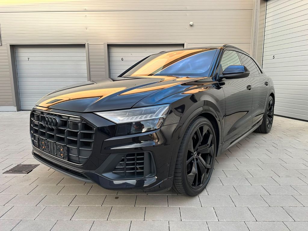 Image of Audi Q8