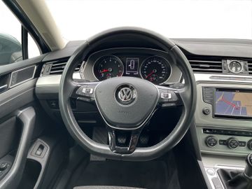 Volkswagen Passat Comfortline 1,4 TSI Navi+SHZ+PDC+Allwette