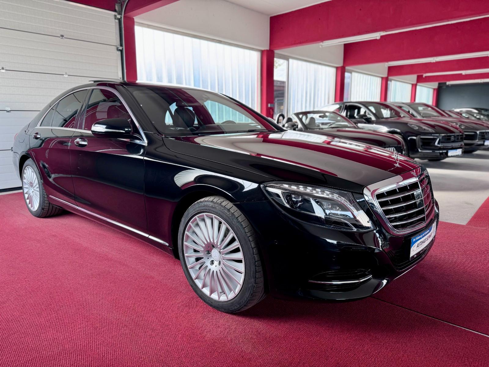 Mercedes-Benz S 350d Pano Distronic Burmester KeylesGo Kamera