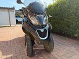 Piaggio MP3 300 LT Business ABS - Piaggio Motorräder in Hamburg