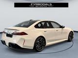 BMW M5 xDrive G90 727hp Hybrid TOWBAR B&W HUD *VAT* - BMW M5: Weiß