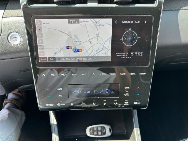Fahrzeugabbildung Hyundai Tucson Prime Plug-In Hybrid 4WD Navi Leder Digit