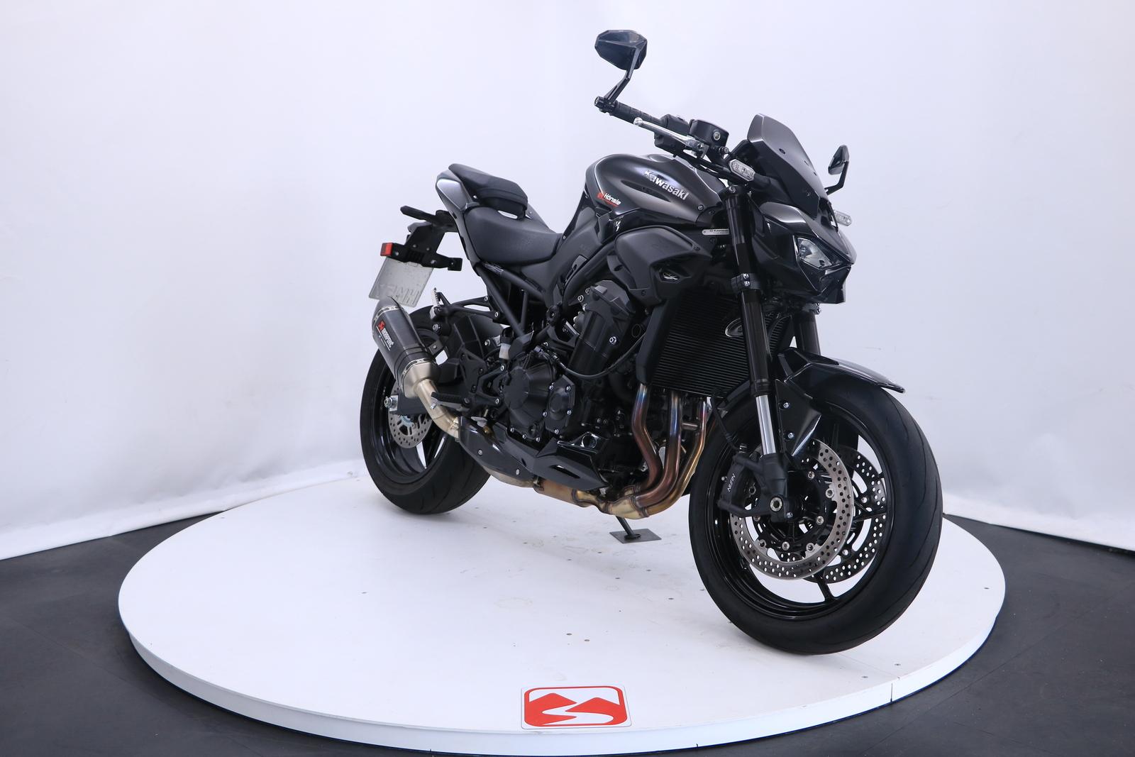Kawasaki Z900 70KW Performance + Zubehör
