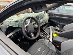 VW Golf VIII Lim. 2.0 GTI/ PANO/ BUSINESS PREM./ IQ VW Golf VIII Lim. 2.0 GTI/ PANO/ BUSINESS PREM./ IQ