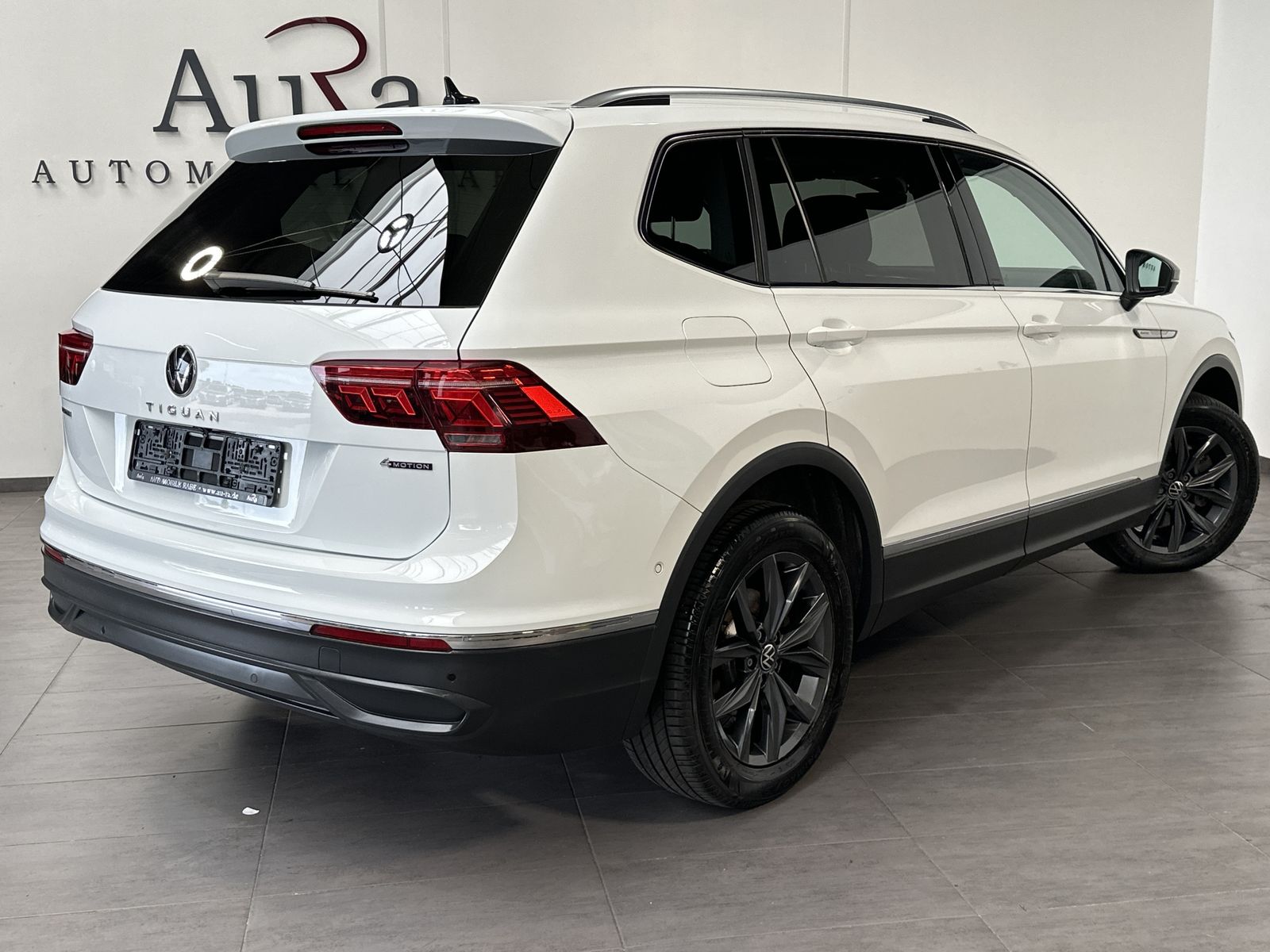Fahrzeugabbildung Volkswagen Tiguan Allspace 4M Life 7Sitzer NAV+LED+H&K+360°