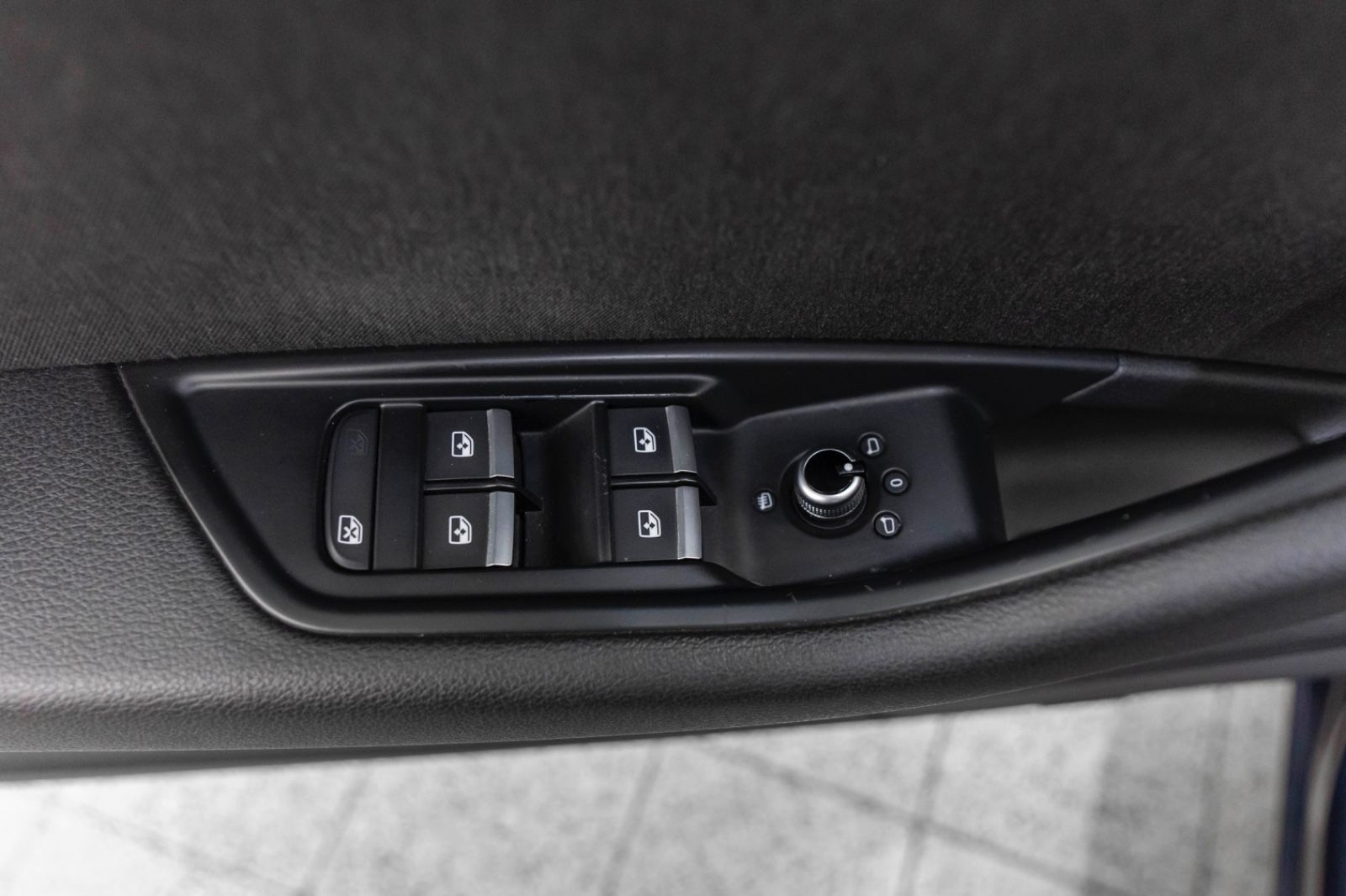 Fahrzeugabbildung Audi A4 Avant Quattro H&K ACC TOTW SHZ PDC NAV