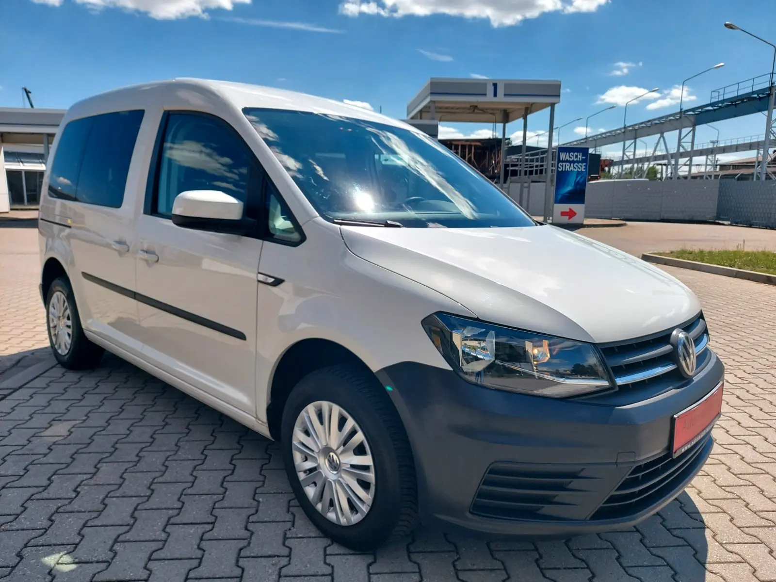 Volkswagen Caddy PKW Trendline 5 Sitze Klima Tempo