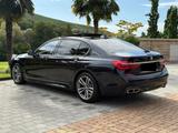 BMW 760 LI XDRIVE 609 PS 5 SITZER LANG  - BMW 760 mit Benzin-Antrieb