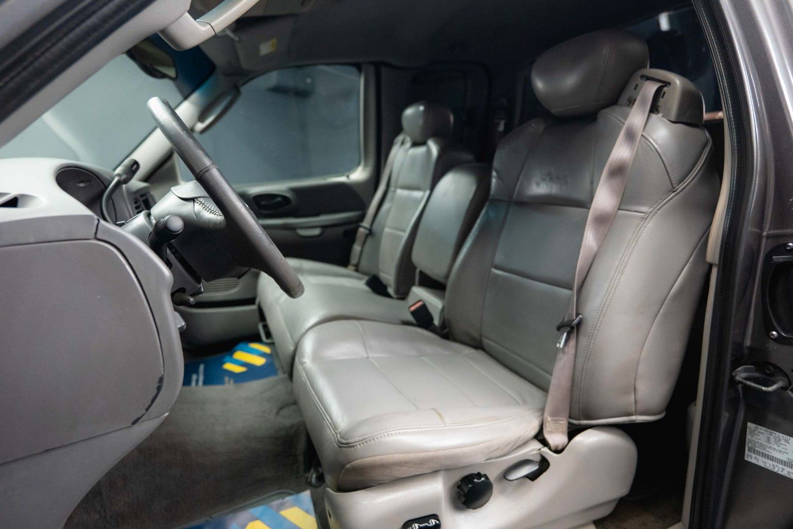 Fahrzeugabbildung Ford F150 5.4L V8 4x4 Triton SuperCab *LKW*AHK 3000kg