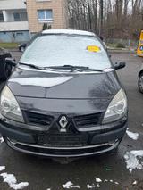 Renault Scenic - Renault Scenic aus 2007 mit Diesel-Antrieb